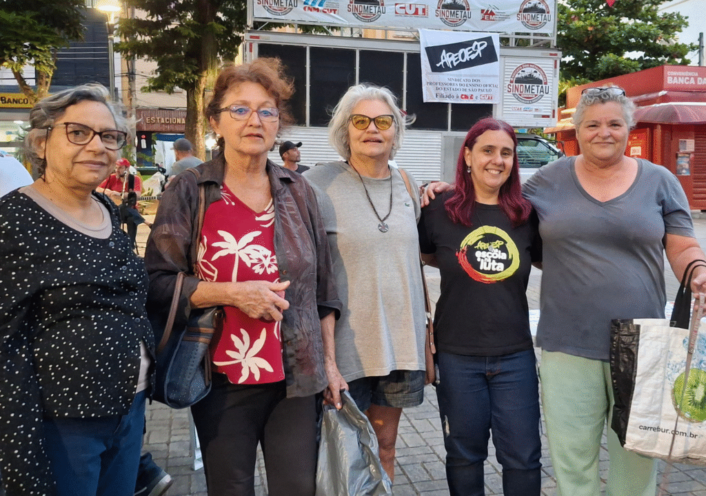 Design-sem-nome-7-1024x720 NA RUA CONTRA O AUTORITARISMO: APEOESP DETONA ESCOLAS CÍVICO-MILITARES EM ATO HISTÓRICO DOS TRABALHADORES EM TAUBATÉ